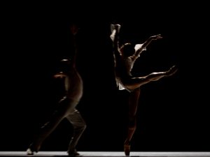 Jiří Bubeníček, Olga Melnikova - The Grey Area - Semperoper Ballett - photo © Costin Radu