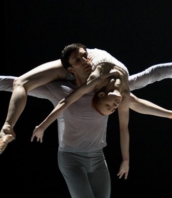 Raphaël Coumes-Marquet, Natalia Sologub - The Grey Area - Semperoper Ballett - photo © Costin Radu