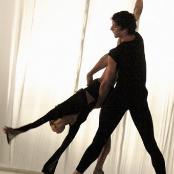 Yumiko Takeshima, Raphaël Coumes-Marquet - Morning Ground - Dutch National Ballet - photo © Joris-Jan Bos