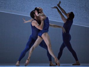 Jiří Bubeníček, Yumiko Takeshima, Raphaël Coumes-Marquet - The Disappeared - Semperoper Ballett - photo © Costin Radu