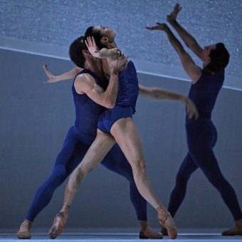 Jiří Bubeníček, Yumiko Takeshima, Raphaël Coumes-Marquet - The Disappeared - Semperoper Ballett - photo © Costin Radu