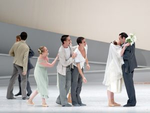 Ensemble - Giselle - Semperoper Ballett - photo © Costin Radu