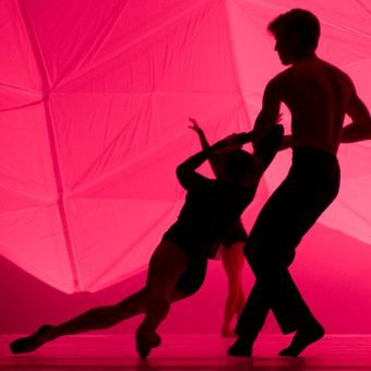 Eugenie Skilnand, Silas Henriksen - dancingmadlybackwards - The Norwegian National Ballet - photo © Costin Radu