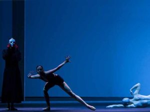 Samantha Mednick, Igone De Jongh, Cédric Ygnace - timelapse/(Mnemosyne) - Dutch National Ballet - photo © Angela Sterling