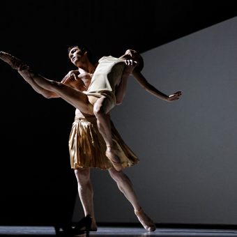 Raphaël Coumes-Marquet, Yumiko Takeshima - The World According to Us - Semperoper Ballett - photo © Costin Radu