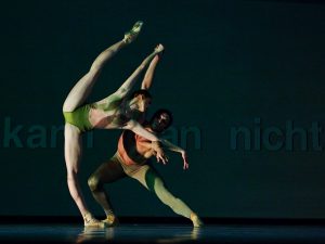 Elena Vostrotina, Raphaël Coumes-Marquet - The World According to Us - Semperoper Ballett - photo © Costin Radu