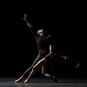 Raphaël Coumes-Marquet, Courtney Richardson - Opus.11 - Semperoper Ballett - photo © Costin Radu