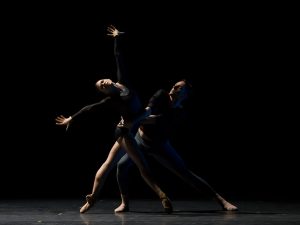 Raphaël Coumes-Marquet, Courtney Richardson - Opus.11 - Semperoper Ballett - photo © Costin Radu