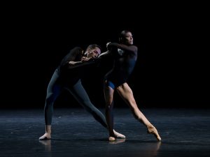 Raphaël Coumes-Marquet, Courtney Richardson - Opus.11 - Semperoper Ballett - photo © Costin Radu