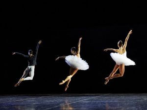 Andre Santos, Chihiro Nomura, Carina Roberts - 5 -West Australian Ballet