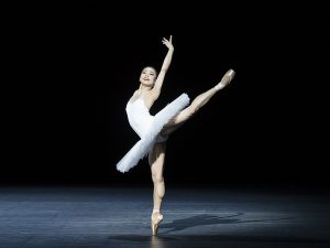 Arika Togawa - 5 - Semperoper Ballett - photo © Costin Radu