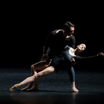 Raphaël Coumes-Marquet, Courtney Richardson - Opus.11 - Semperoper Ballett - photo © Costin Radu