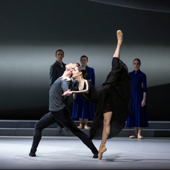 Sophie Martin, Chris Harrison - Swan Lake - Scottish Ballet - photo © Andy Ross