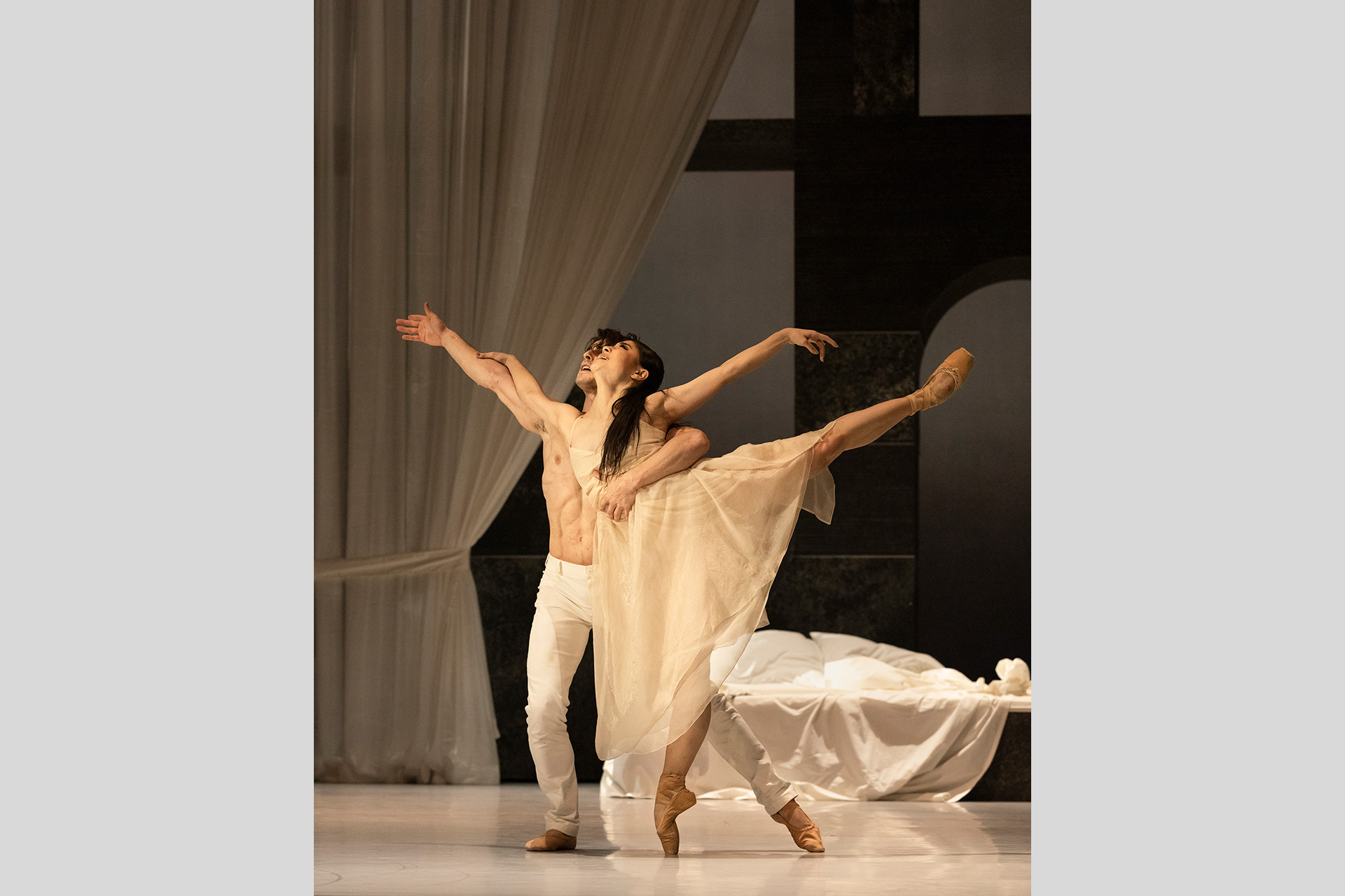 Romeo and Juliet -David Dawson - photo by Jubail Battisti